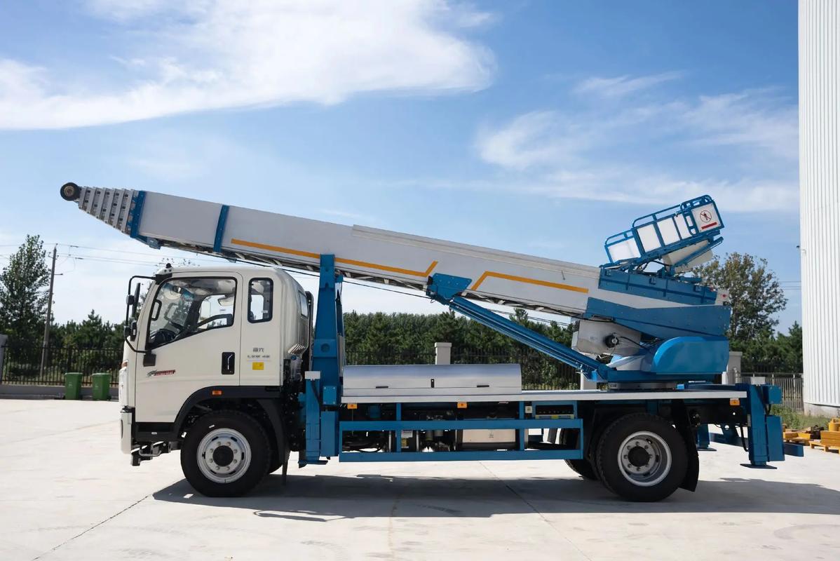 绩溪县云梯上料车租赁费用